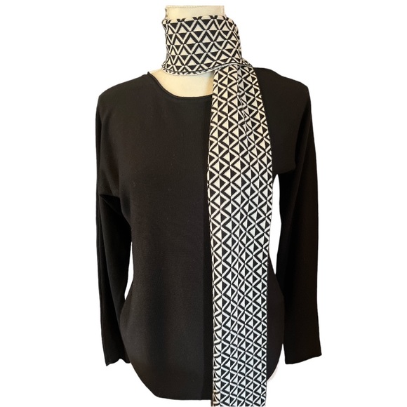 ADRIENNE VITTADINI Black Sweater with Matching Scarf, NEW - Picture 2 of 6